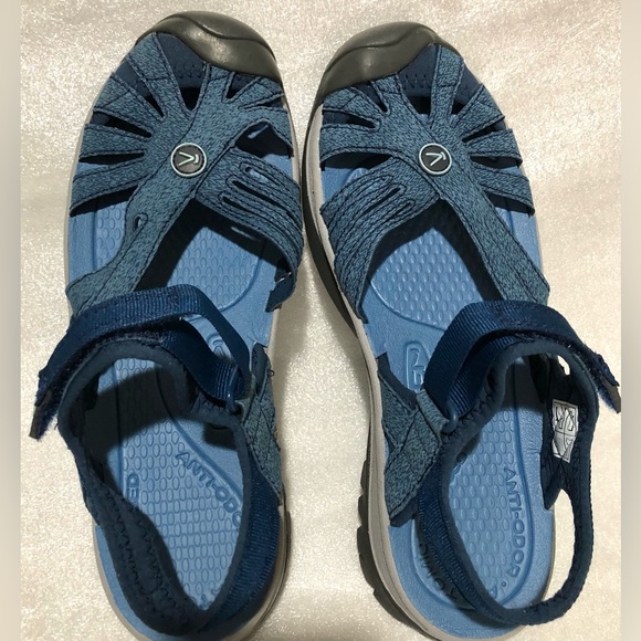 Keen Rose Blue Sport Sandals with Adjustable Straps - Picture 9 of 10